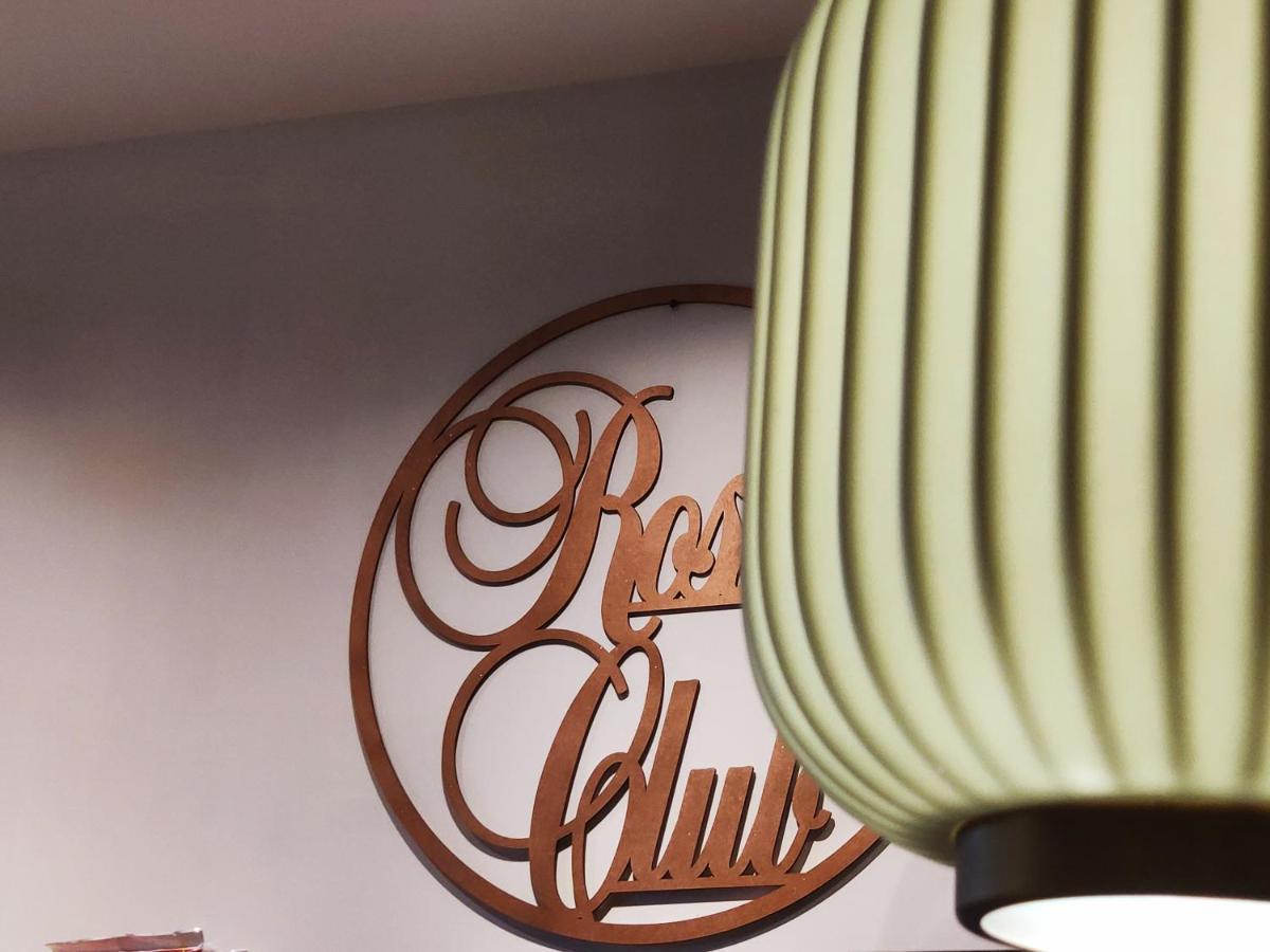 Rosie'S Club Hotel Аячо Екстериор снимка